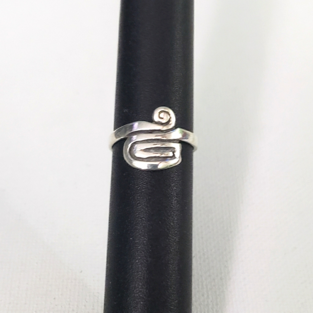 Sterling Silver Ring Size 7.5